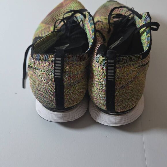 Nike Women's Flyknit Racer 2016 Athletic Running Sneakers Multicolor Size 10.5 - Picture 3 of 7
